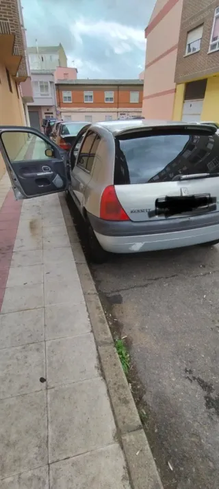 Renault Clio 1.4 16v 90cv.no interedados no molest