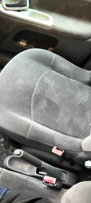 Renault Clio 1.4 16v 90cv.no interedados no molest