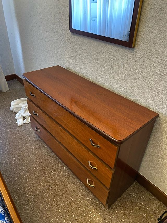 Cómoda de madera 3 cajones