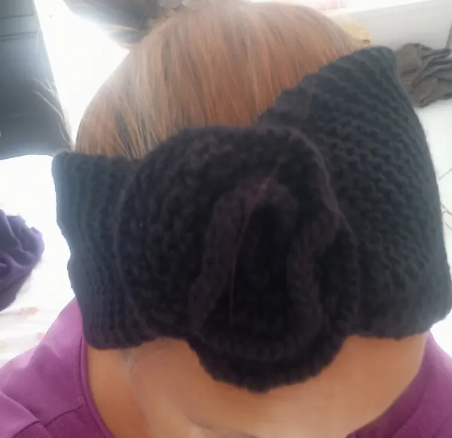 Cuello de lana negro