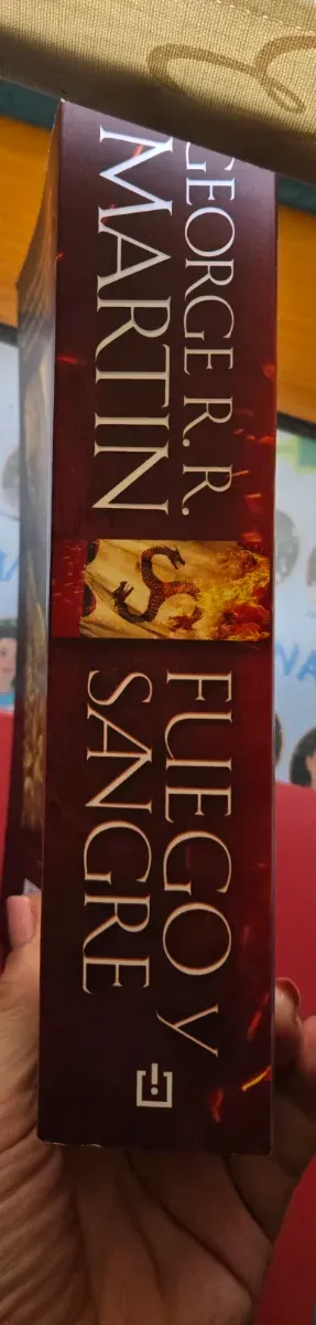 Fuego y Sangre (Canción de hielo y fuego): 300 ...