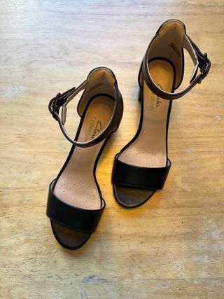 Zapatos de tacón Clarks negros