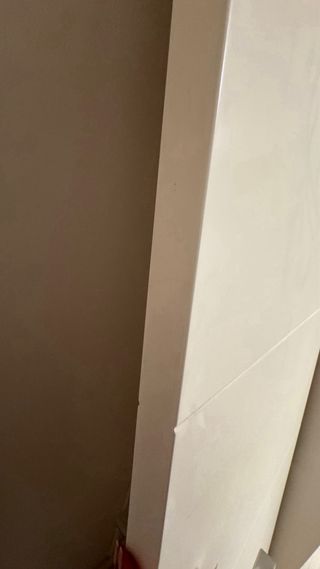 Puerta beige moderna