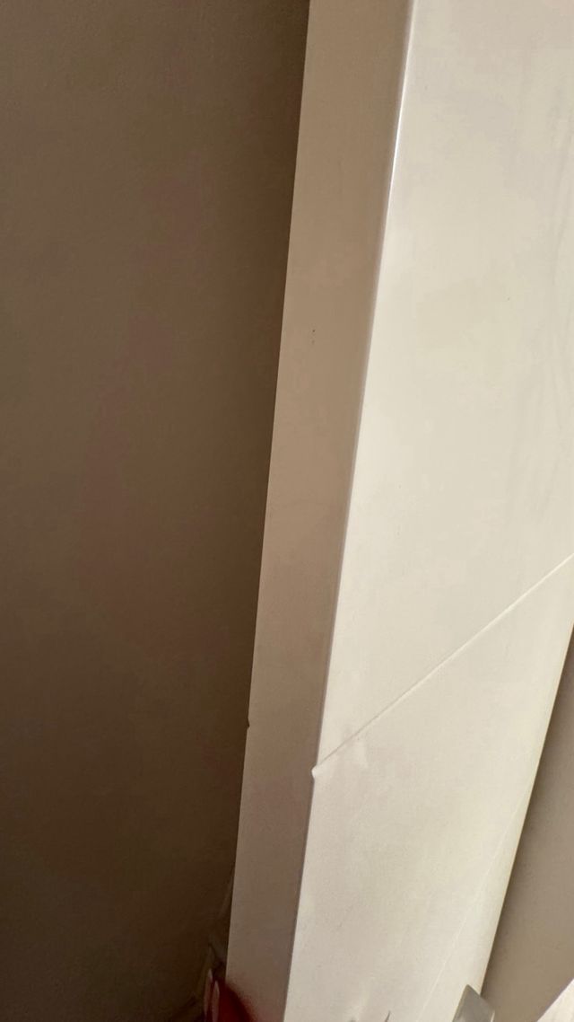 Puerta beige moderna