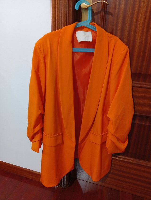 Blazer naranja