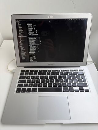 MacBook Air i5 8gb ram A1466