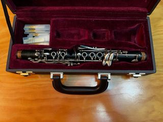 Requinto/Clarinete Buffet E11 en Mi b Con estuche