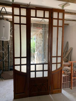 Puerta doble madera con cristales