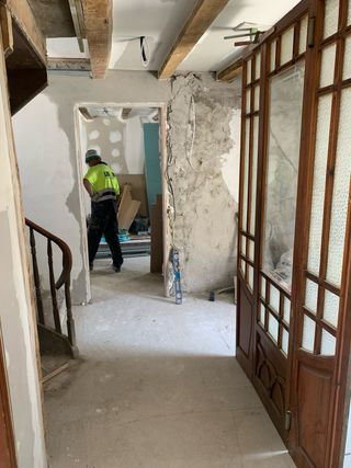 Puerta doble madera con cristales