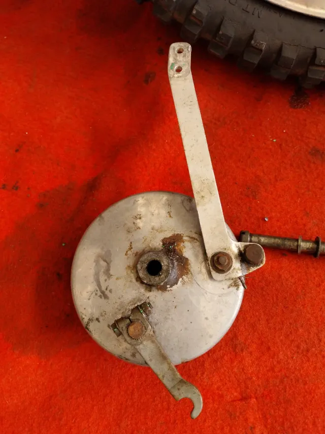 Llanta Bultaco Sherpa delantera