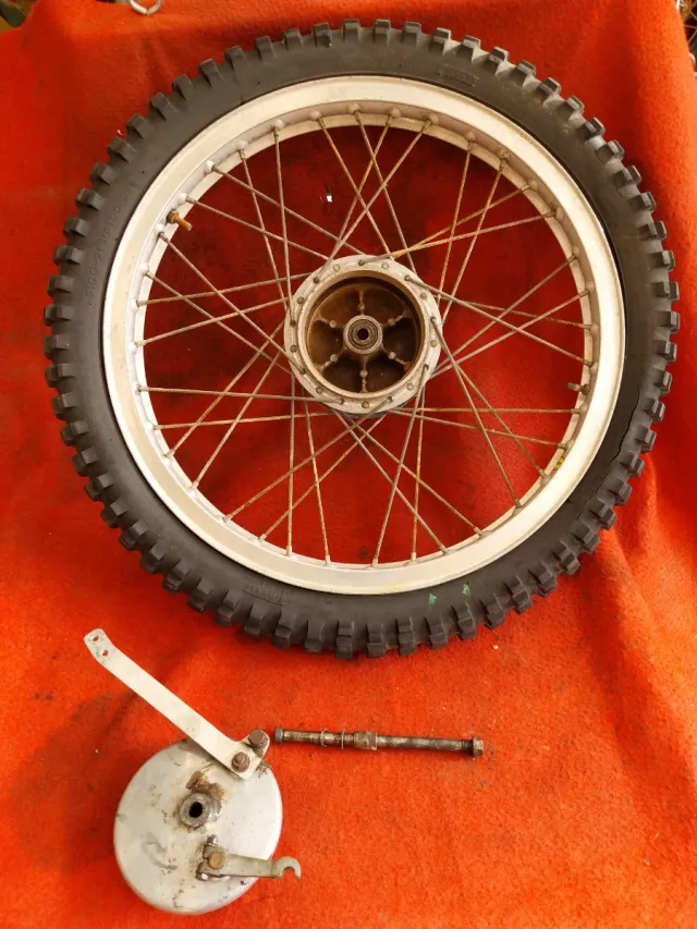 Llanta Bultaco Sherpa delantera