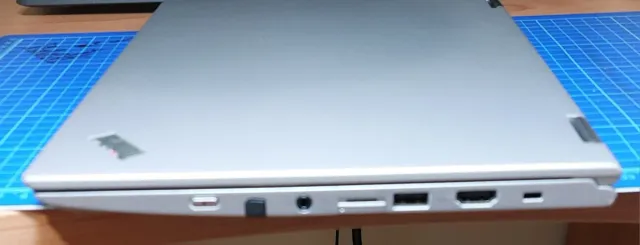 Lenovo Thinkpad Yoga 370 13,3" argento