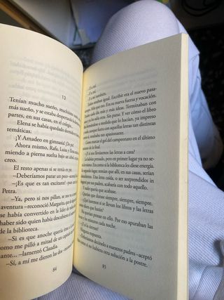 La biblioteca de los libros vacíos (Calcetin) (...