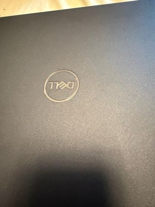 Portátil DELL de 250gb y 8 de memoria RAM