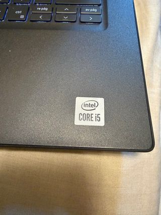 Portátil DELL de 250gb y 8 de memoria RAM