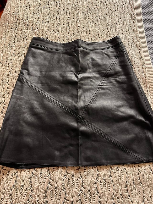 Falda Zara Piel Efecto Cintura Alta S