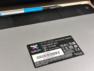 Wacom Intuos CTH-680 Tableta Gráfica