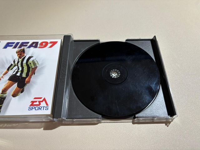 FIFA 97 PS1 PAL Original con Manual