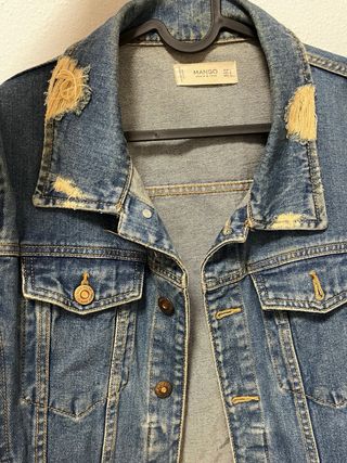 Chaqueta vaquera Mango desgastada Talla M