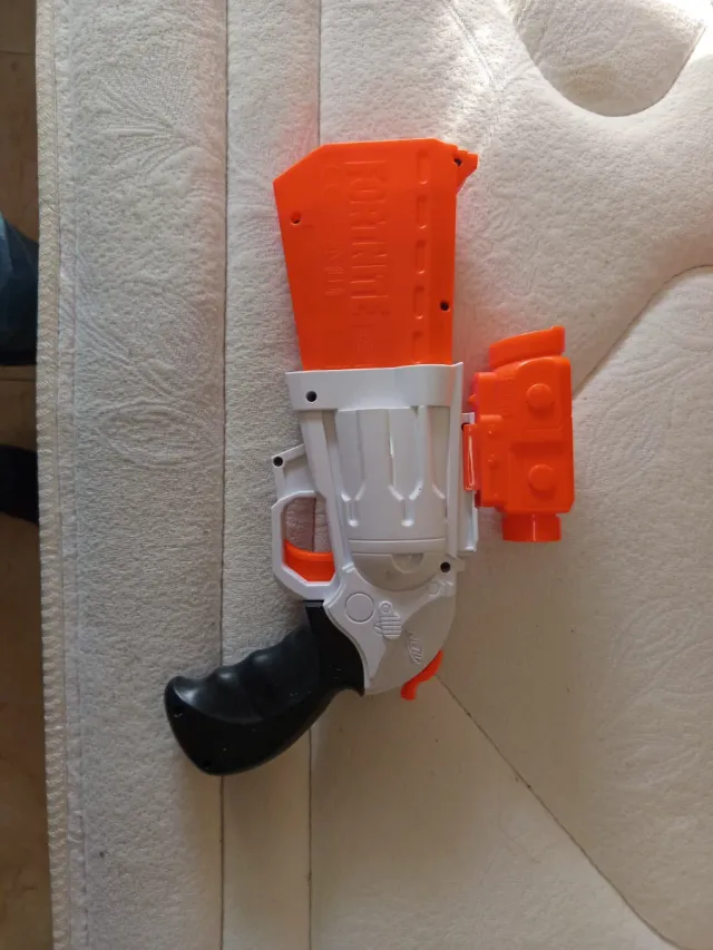 Pistola Nerf Fortnite