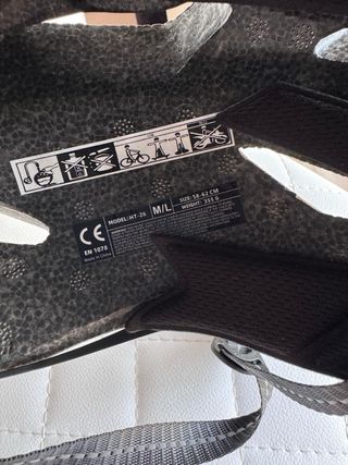 Casco Ciclismo Negro con Gafas