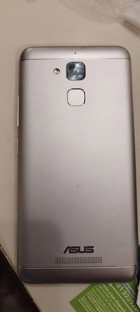 Lotto 2 Cellulari Asus e Samsung  A3 da testare