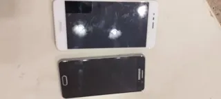 Lotto 2 Cellulari Asus e Samsung A3 da testare