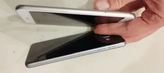 Lotto 2 Cellulari Asus e Samsung A3 da testare