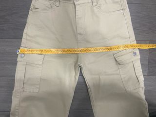 Pantalón cargo beige elástico