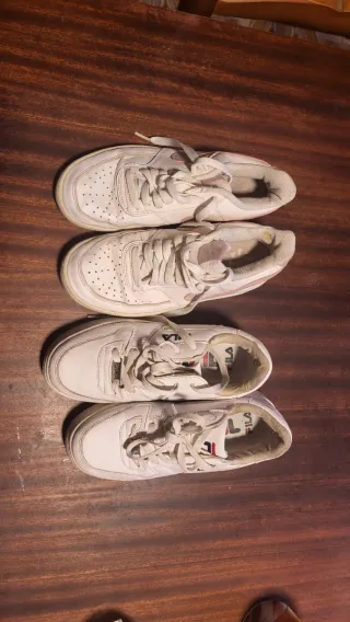 Lote de zapatillas Fila y Nike blancas