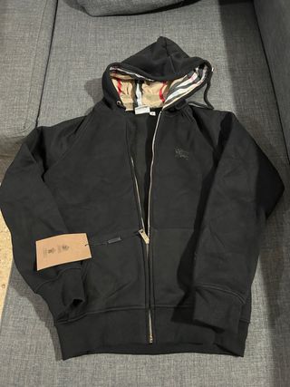 Sudadera Burberry con capucha y cremallera