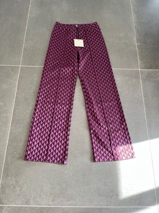 Chaqueta TU Morado y Marrón Triángulos