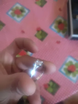 Gioielli: collane, orologio, anelli