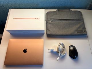 MacBook Air 13 2020 Oro + Accesorios