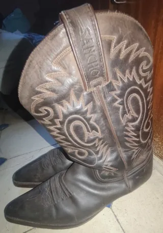 Botas de cuero estilo cowboy handmade