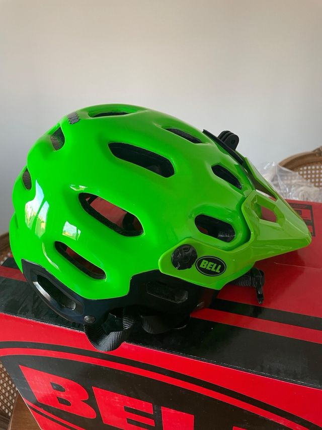 Casco Bell Súper Bicicleta Verde