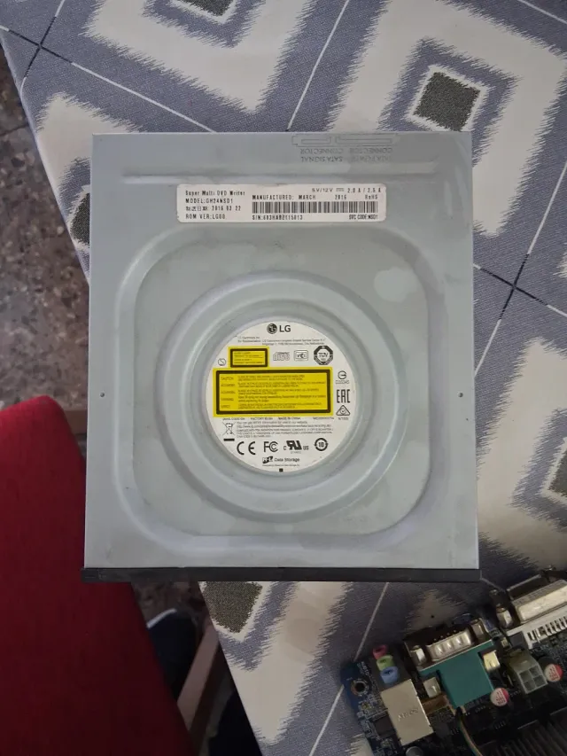 Componentes PC: Placa Base, HDD, GPU, Ventilador