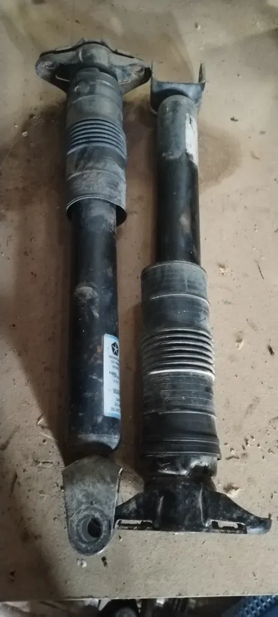 Amortiguador Trasero Jeep Grand Cherokee 2014