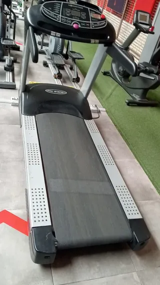 Cinta de correr profesional Bodytone