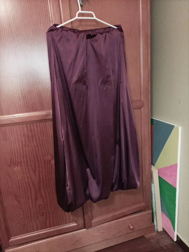 Vestido morado con lazo