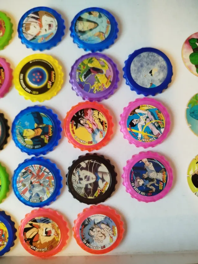 Chapas Dragon Ball GT e tazos