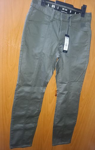 Pantalones verdes de corte recto