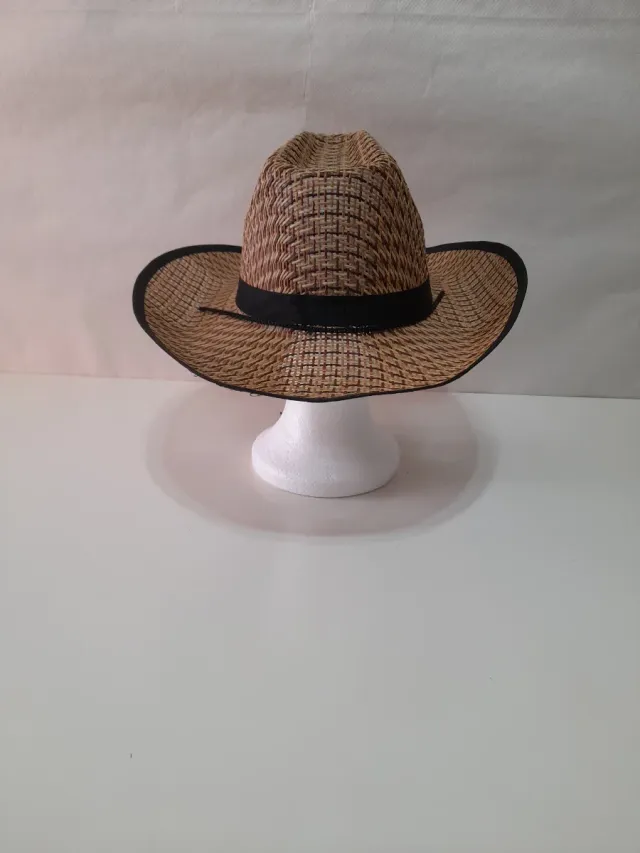 Sombrero de paja con cordón ajustable