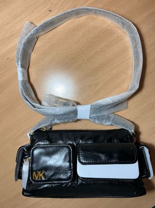 Michael Kors Dakota Bandolera Negra