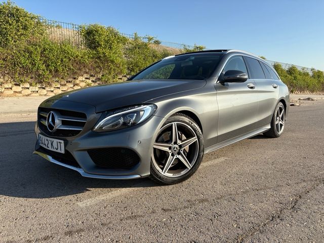 Mercedes-Benz Clase C *libro sellado*