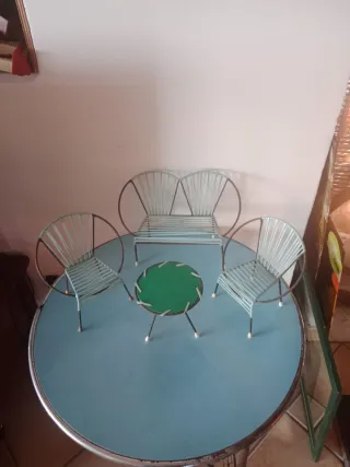 Salotto per bambole vintage