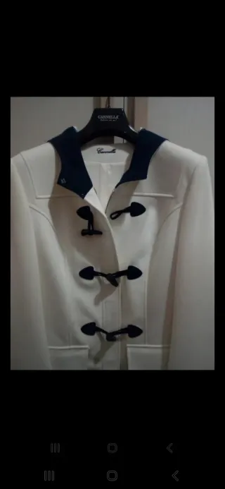 Cappotto bianco con cappuccio NUOVO CON CARTELLINO