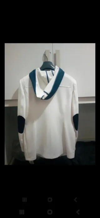 Cappotto bianco con cappuccio NUOVO CON CARTELLINO