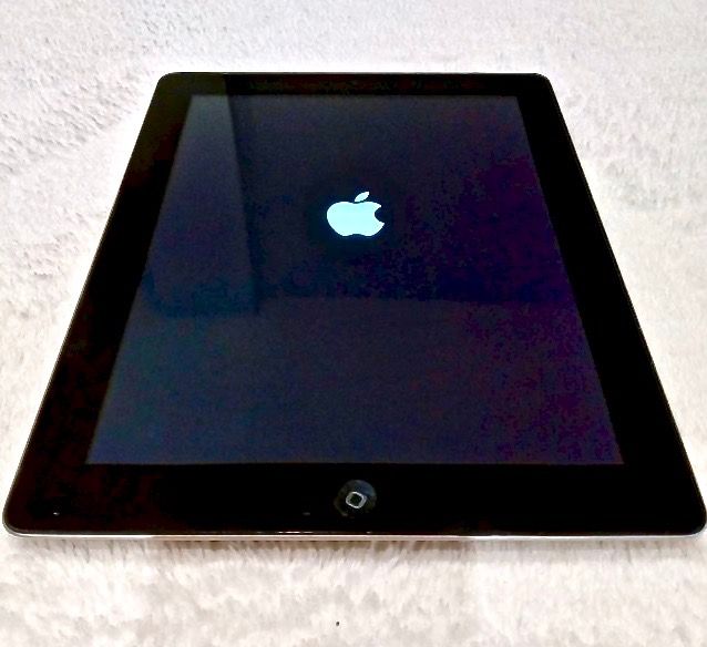 Apple iPad 16GB Wi-Fi
