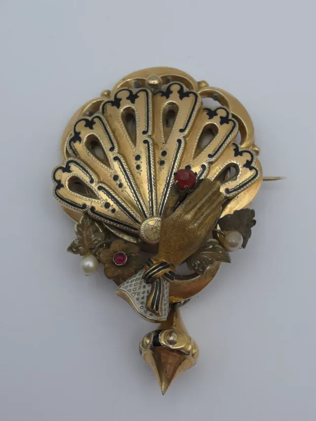 Broche Oro 14k Isabelino Mano con Gema Roja